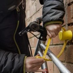 Ancre Noire Pour Vélo Avec Fixation Au Mur Ankr Mini Hiplok 6 Ancre Noire Pour Vélo Avec Fixation Au Mur Ankr Mini Hiplok -Promos VTT Boutique ancre noire pour velo avec fixation au mur ankr mini hiplok full 3