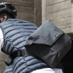 Besace Sacoche Vélo City Messenger Apidura 11 L Ou 13 L -Promos VTT Boutique besace sacoche velo city messenger apidura 11 l ou 13 l full 4