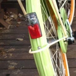 Ikzi Light Feu De Vélo Arrière Sur Garde Boue à Pile -Promos VTT Boutique feu de velo arriere sur garde boue a pile full 3