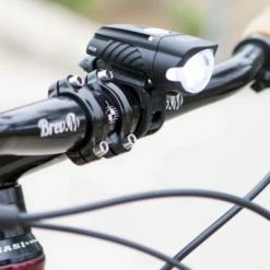 Feu Vélo Avant USB étanche NiteRider Swift 500 Lumens 8 Feu Vélo Avant USB étanche NiteRider Swift 500 Lumens -Promos VTT Boutique feu velo avant usb etanche niterider swift 500 lumens full 3
