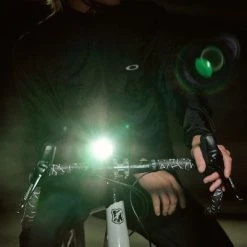 Lampe Vélo Avant Kryptonite Incite X6 60 Lux -Promos VTT Boutique lampe velo avant kryptonite incite x6 60 lux full 5