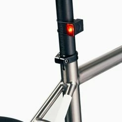 Lampe Vélo LED Arrière Block Bookman 18 Lumens -Promos VTT Boutique lampe velo led arriere block bookman 18 lumens full 4