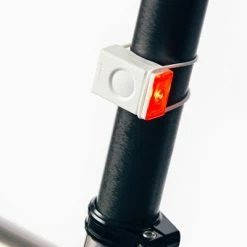 Lampe Vélo LED Arrière Block Bookman 18 Lumens -Promos VTT Boutique lampe velo led arriere block bookman 18 lumens full 5