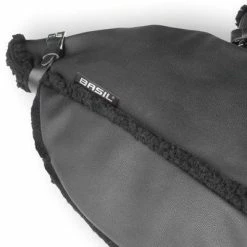 Manchons Basil Noirs En Cuir Végétal Sur Guidon Vélo -Promos VTT Boutique manchons basil noirs en cuir vegetal sur guidon velo full 5