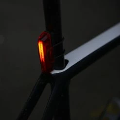 Phare Arrière Vélo Rechargeable USB Slimline Ultratorch Oxford 9 Phare Arrière Vélo Rechargeable USB Slimline Ultratorch Oxford -Promos VTT Boutique phare arriere velo rechargeable usb slimline ultratorch oxford full 4