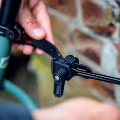 Porte-bagages Ortlieb Quick Rack Pour QL2.1, QL3.1 Et Top Lock -Promos VTT Boutique porte bagages ortlieb quick rack pour ql2 1 ql3 1 et top lock full 5