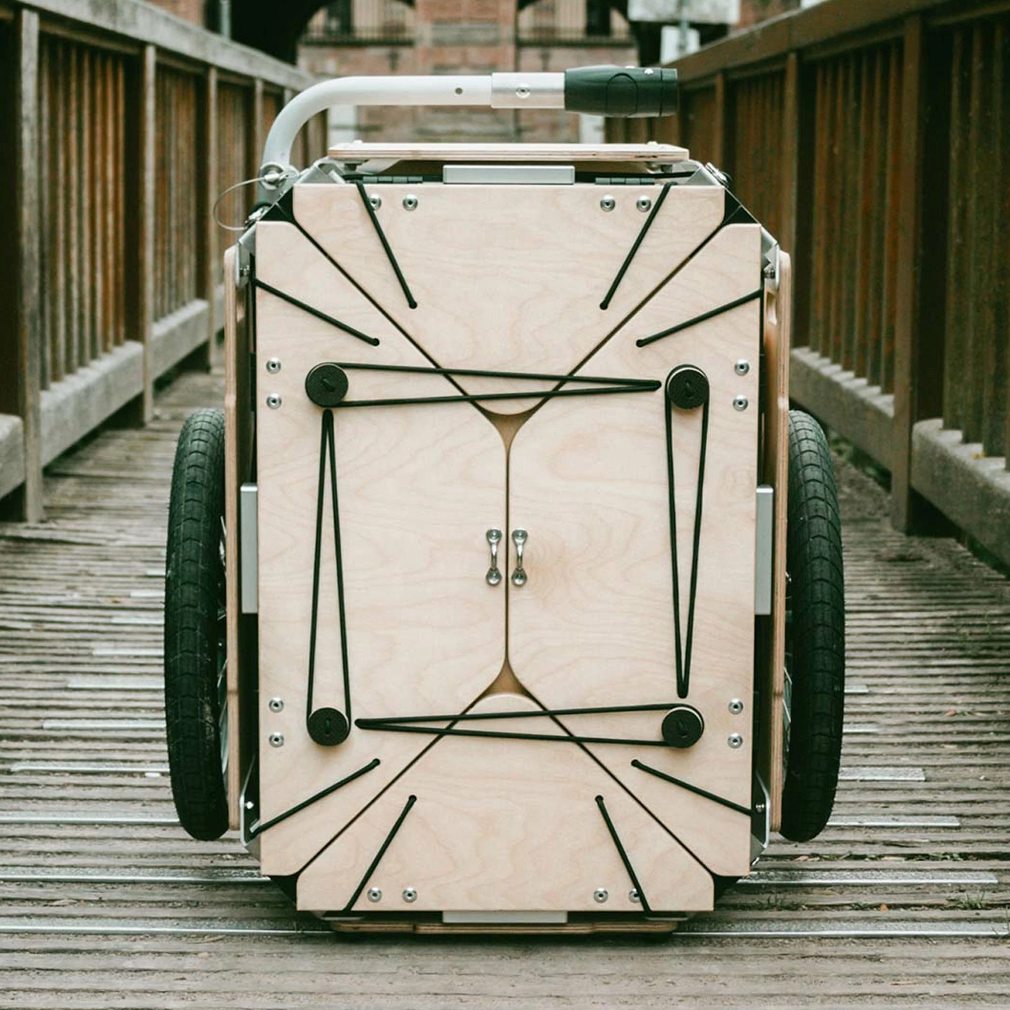 Remorque Vélo Bois Avec Coffre Modulable Flos 2425 Carette 4 Remorque Vélo Bois Avec Coffre Modulable Flos 2425 Carette – Image 4