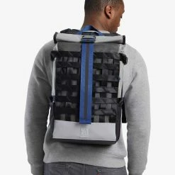 Chrome Industries Sac à Dos étanche Barrage Cargo 22L Chrome -Promos VTT Boutique sac a dos chrome barrage cargo fog 1