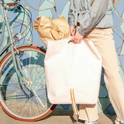 Sac De Courses Avec Son Sac Isotherme Sur Porte-bagages Houston Go Fluo -Promos VTT Boutique sac shopper go fluo houston 004