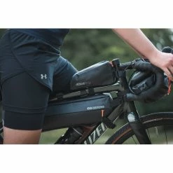 Sacoche De Cadre Pour Le Bikepacking 4L Aqua Evo Adventure Oxford 9 Sacoche De Cadre Pour Le Bikepacking 4L Aqua Evo Adventure Oxford -Promos VTT Boutique sacoche cadre frame pack oxford 4L 10