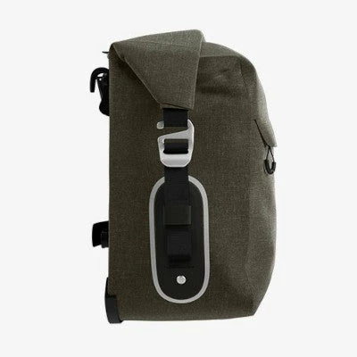 Sacoche Vélo Gravel Brooks étanche Sur Porte-bagages 13L Scape 3 Sacoche Vélo Gravel Brooks étanche Sur Porte-bagages 13L Scape – Image 3