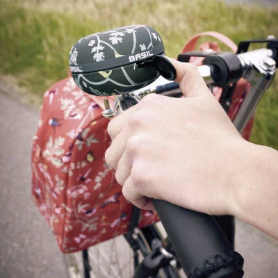 Sonnette De Vélo Wanderlust 80 Mm Noire Basil 4 Sonnette De Vélo Wanderlust 80 Mm Noire Basil – Image 4